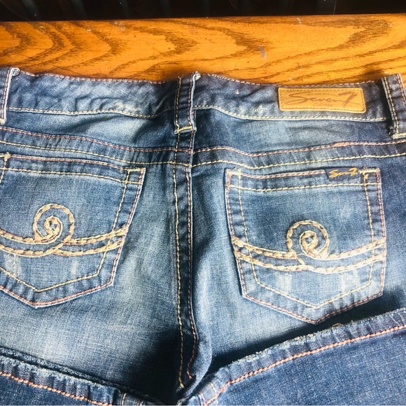 Seven 7 Womens Destructed Boot Cut Jeans Blue Med Wash Stretch Denim Sz 30 - Picture 8 of 9